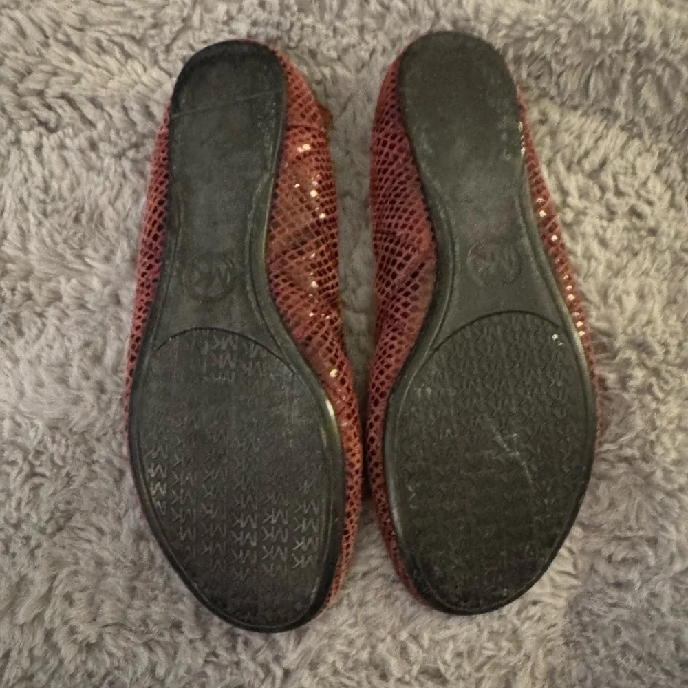 MICHAEL KORS Women's Fulton Burgundy Snakeskin Flats Size 7